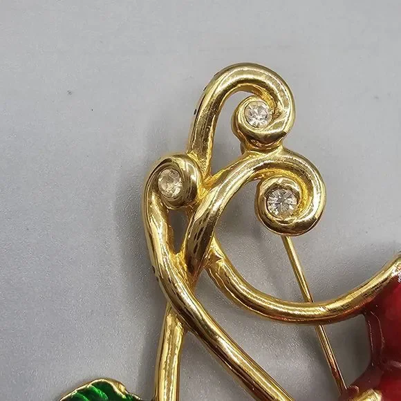 Vintage Saxon Enamel Cherry Brooch Pin Retro Pin Up Triple Fruit Red Green - Picture 4 of 10